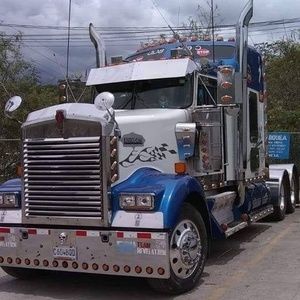 Meet your Posher, Marvin